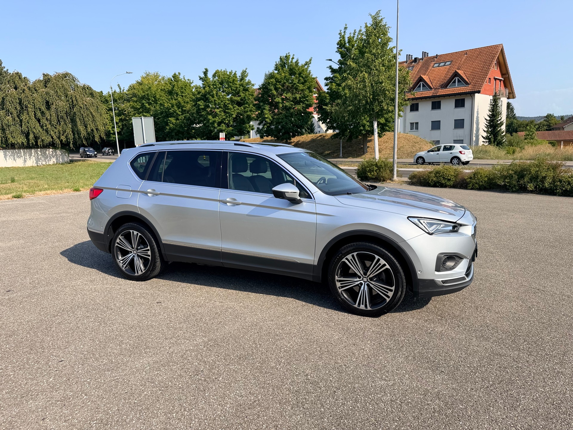 SEAT Tarraco 2.0 TDI CR Xcellence 4Drive DSG 7 Plätze, Anhängerkupplung-image-4