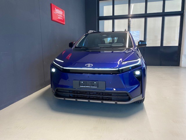 TOYOTA bZ4X Touring Premium AWD-showroom-element-1