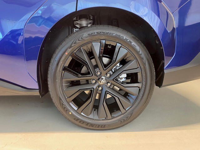 TOYOTA bZ4X Touring Premium AWD-image-16