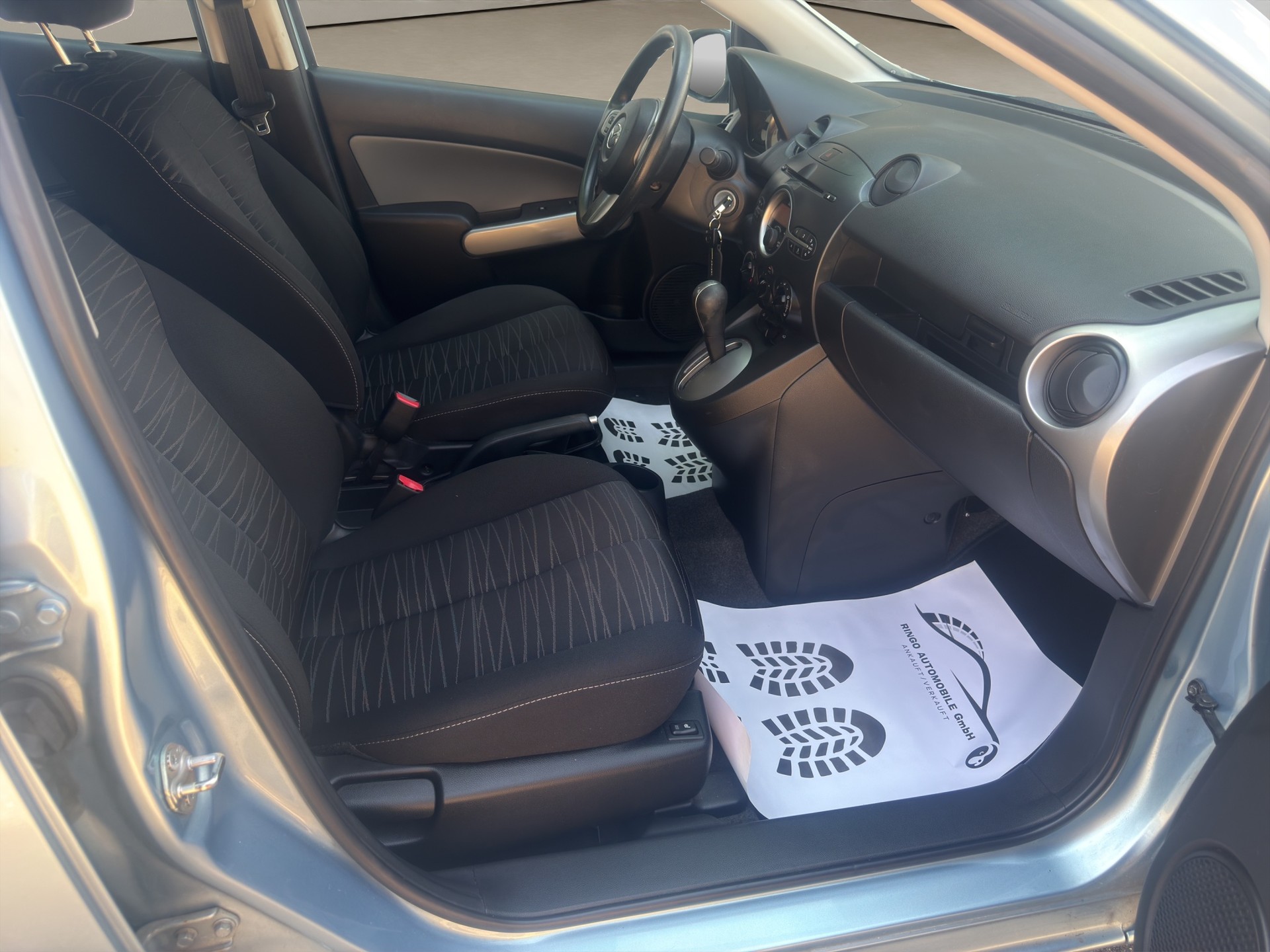 MAZDA 2 1.5i 16V City Sport 2 Automatic-image-12