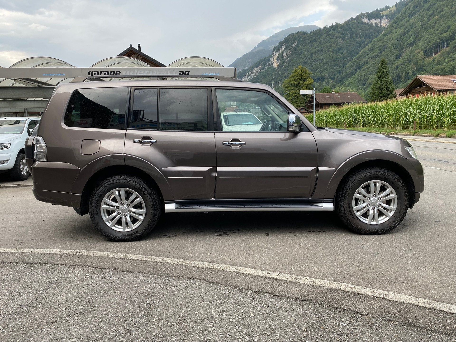 MITSUBISHI Pajero 3.2 DI-D Diamond Automatic-image-15