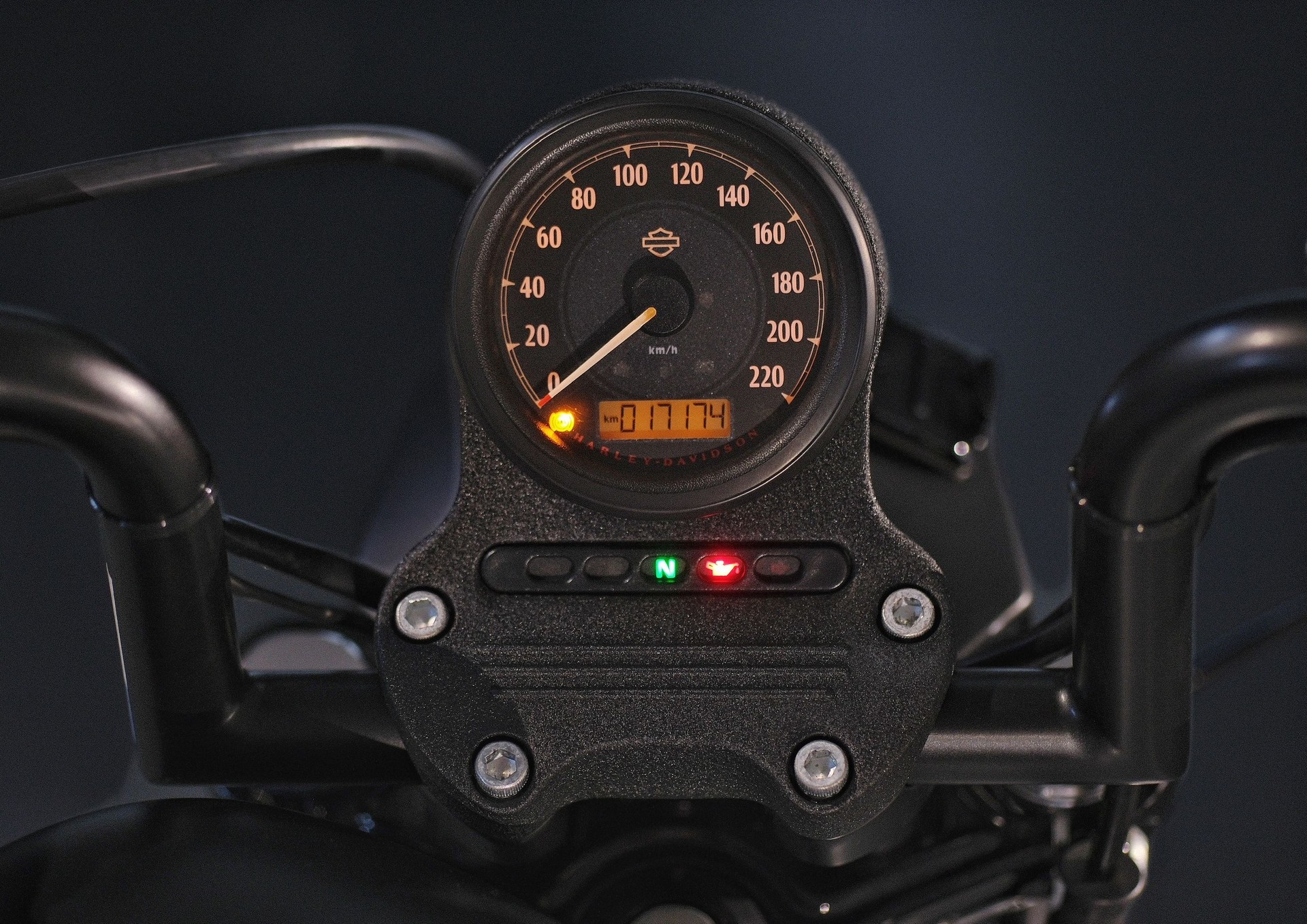 HARLEY-DAVIDSON XL 883 N Sportster Iron ABS-image-14