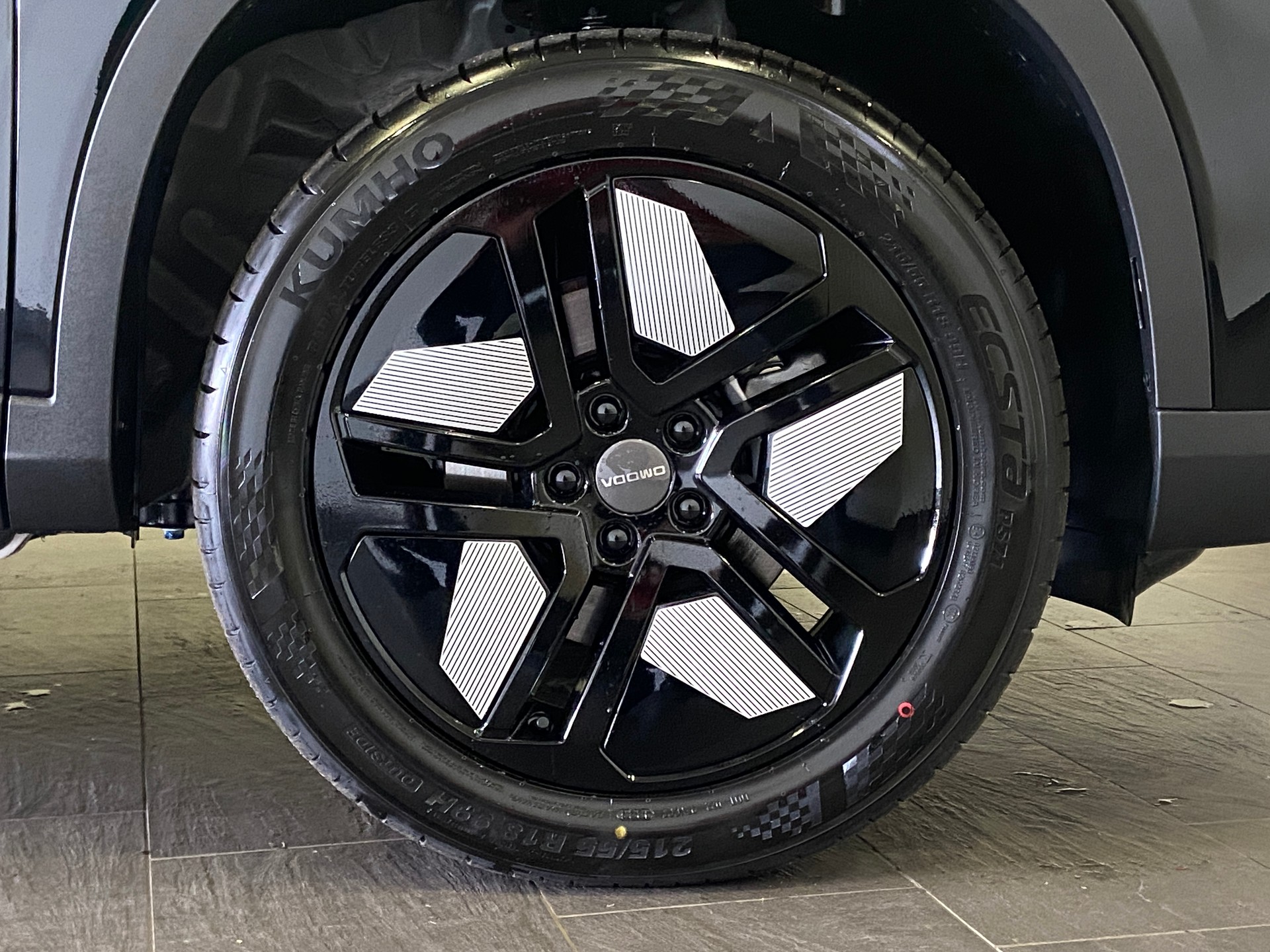 OMODA 5 1.5 TGDI SHS-P Premium-showroom-element-3