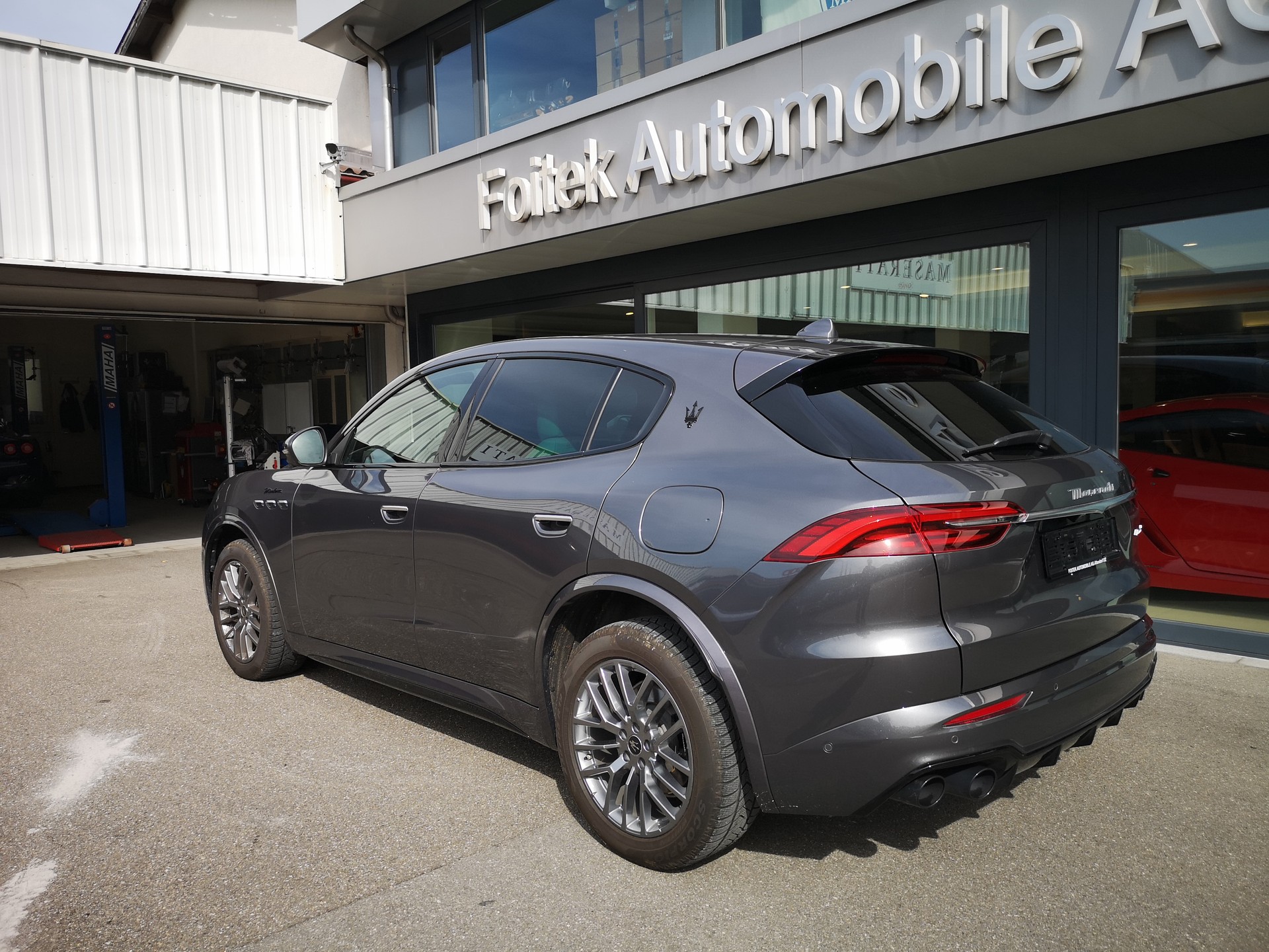 MASERATI Grecale 2.0 MHEV Modena-image-5