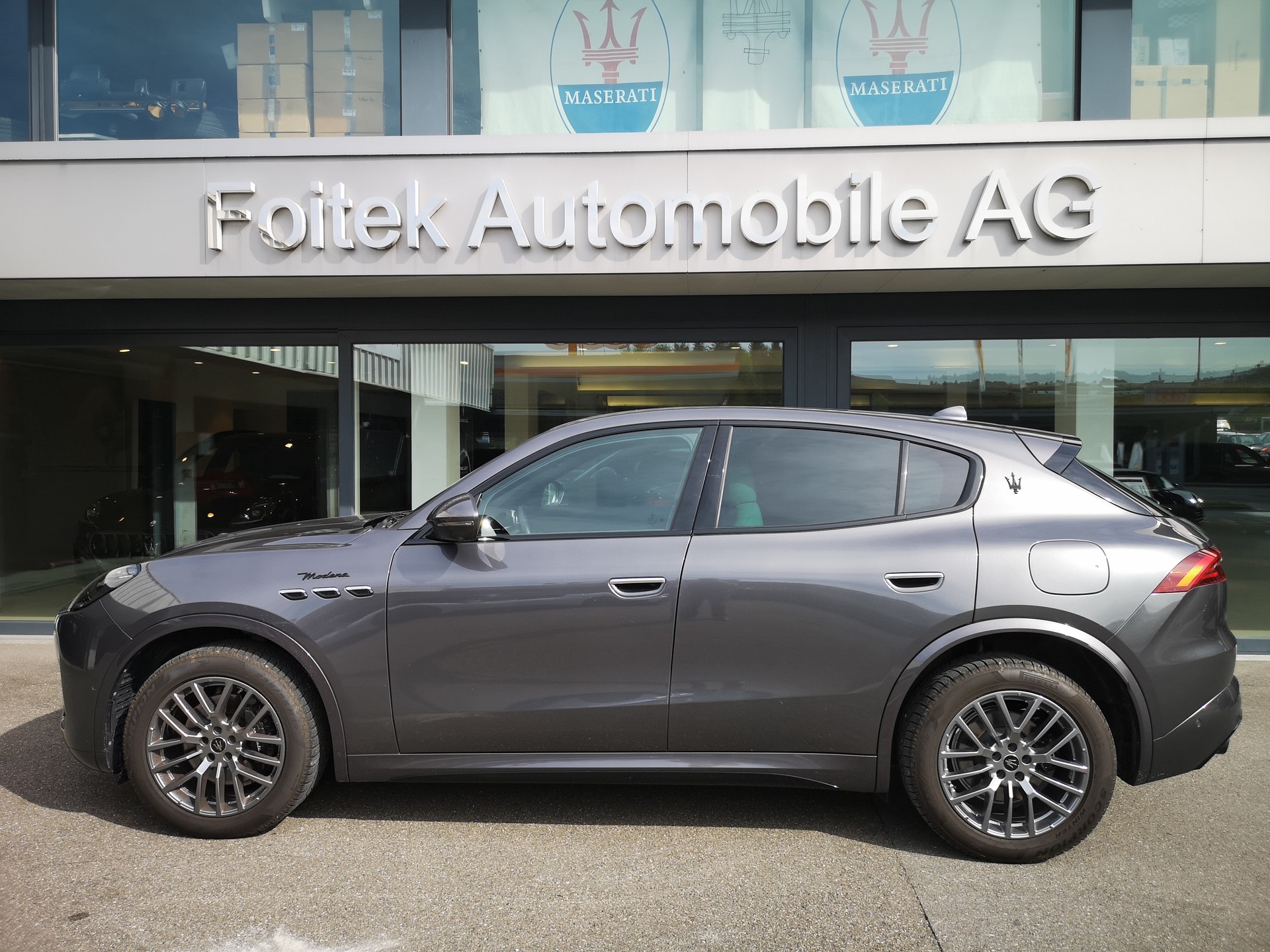MASERATI Grecale 2.0 MHEV Modena-showroom-element-1