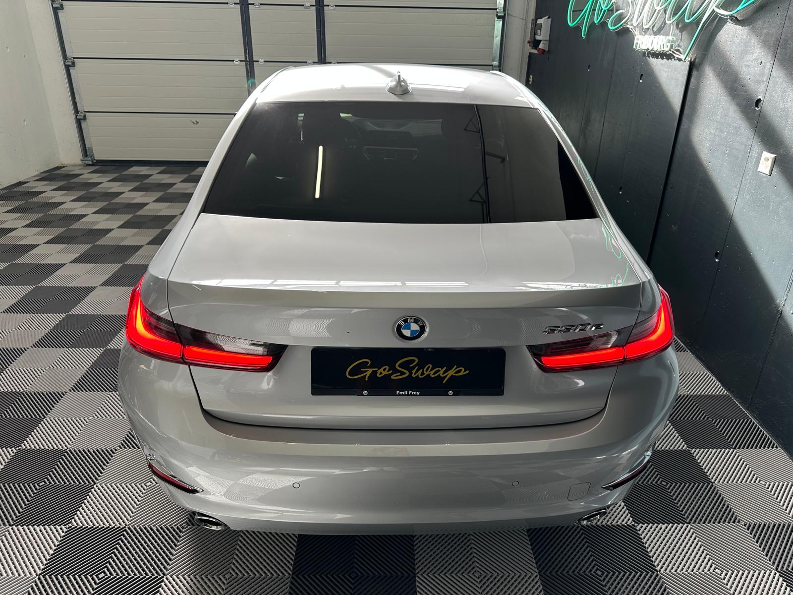 BMW 330e Steptronic Luxury Line-showroom-element-3