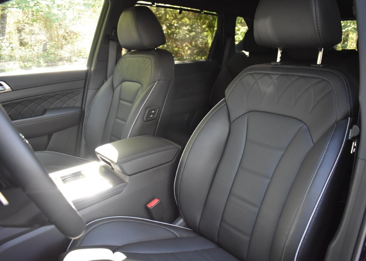 KGM-SsangYong Rexton 2.2 CRDi Blackline 4WD AT-image-6