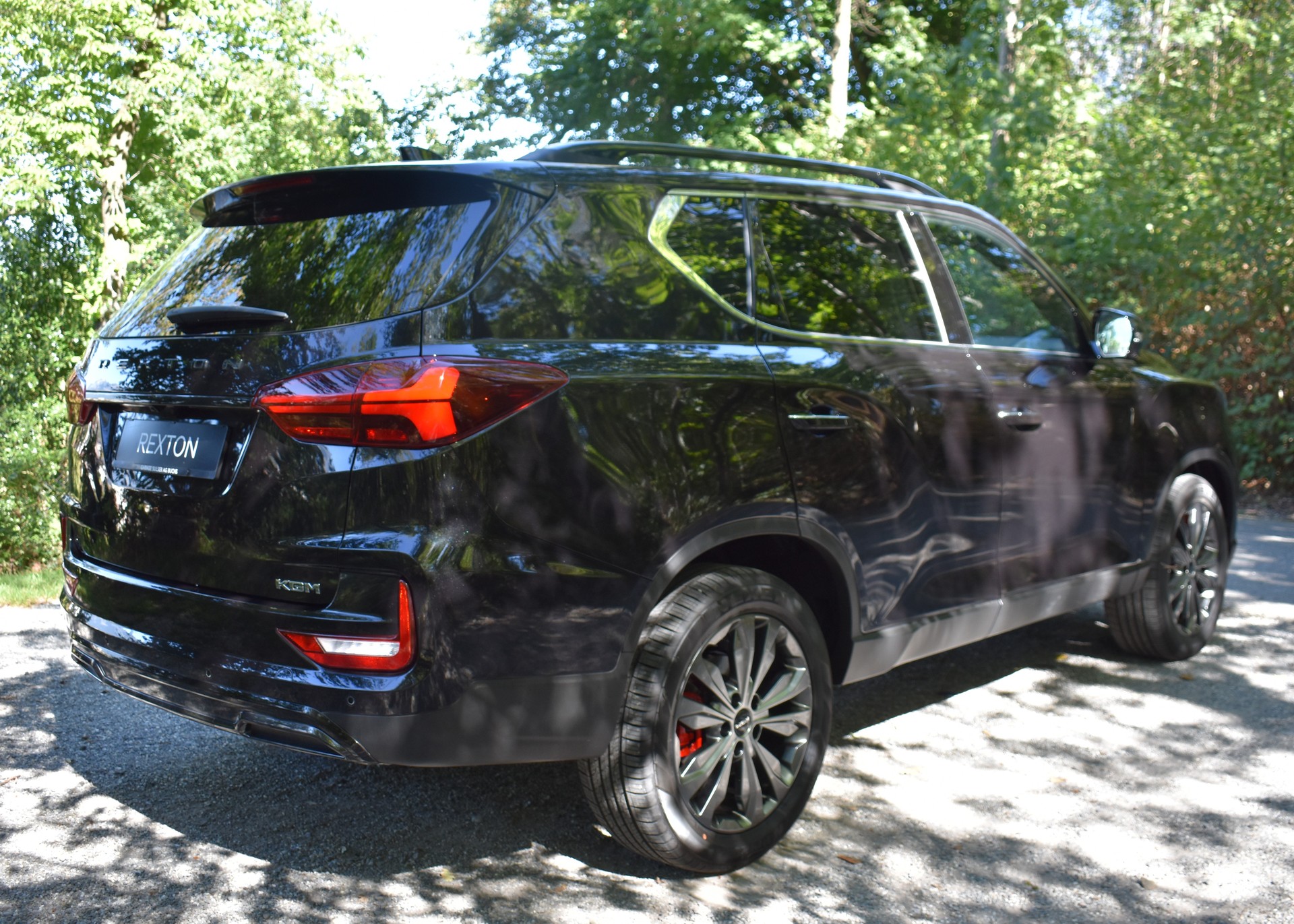KGM-SsangYong Rexton 2.2 CRDi Blackline 4WD AT-showroom-element-2
