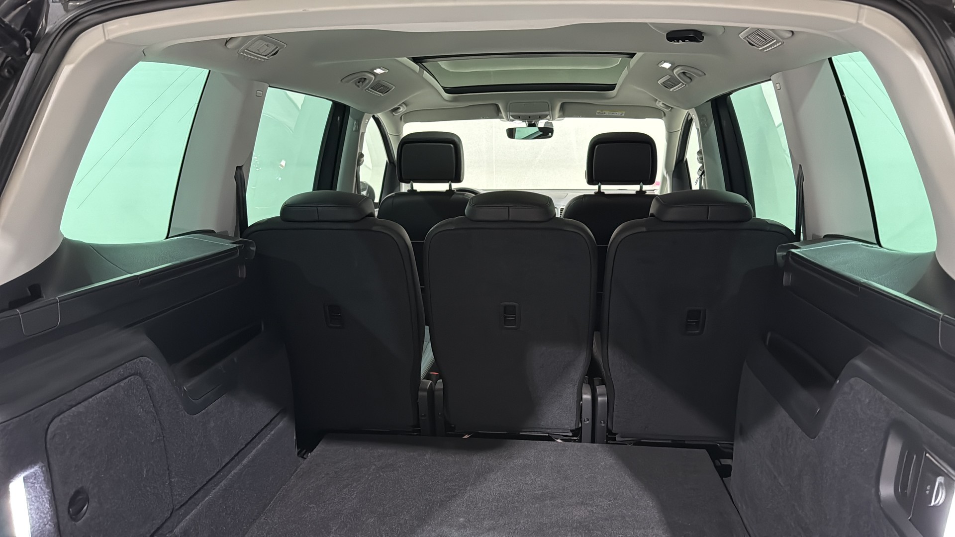 VW Sharan 2.0 TDI BMT Highline DSG-image-15