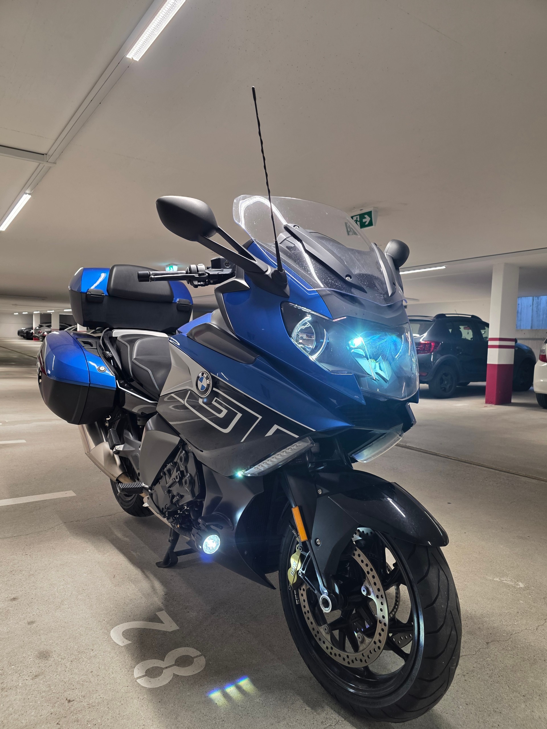 BMW K 1600 GT-image-0