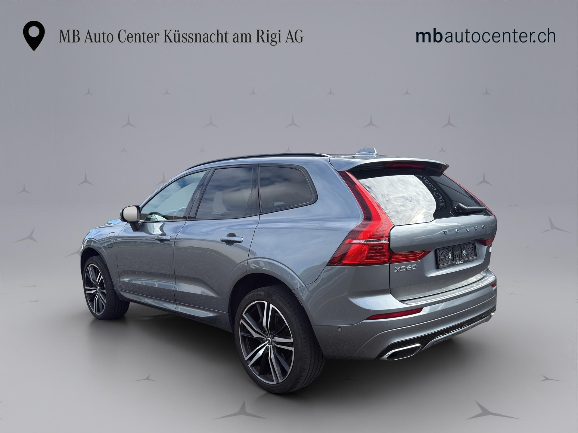 VOLVO XC60 2.0 T8 TE R-Design eAWD-showroom-element-3