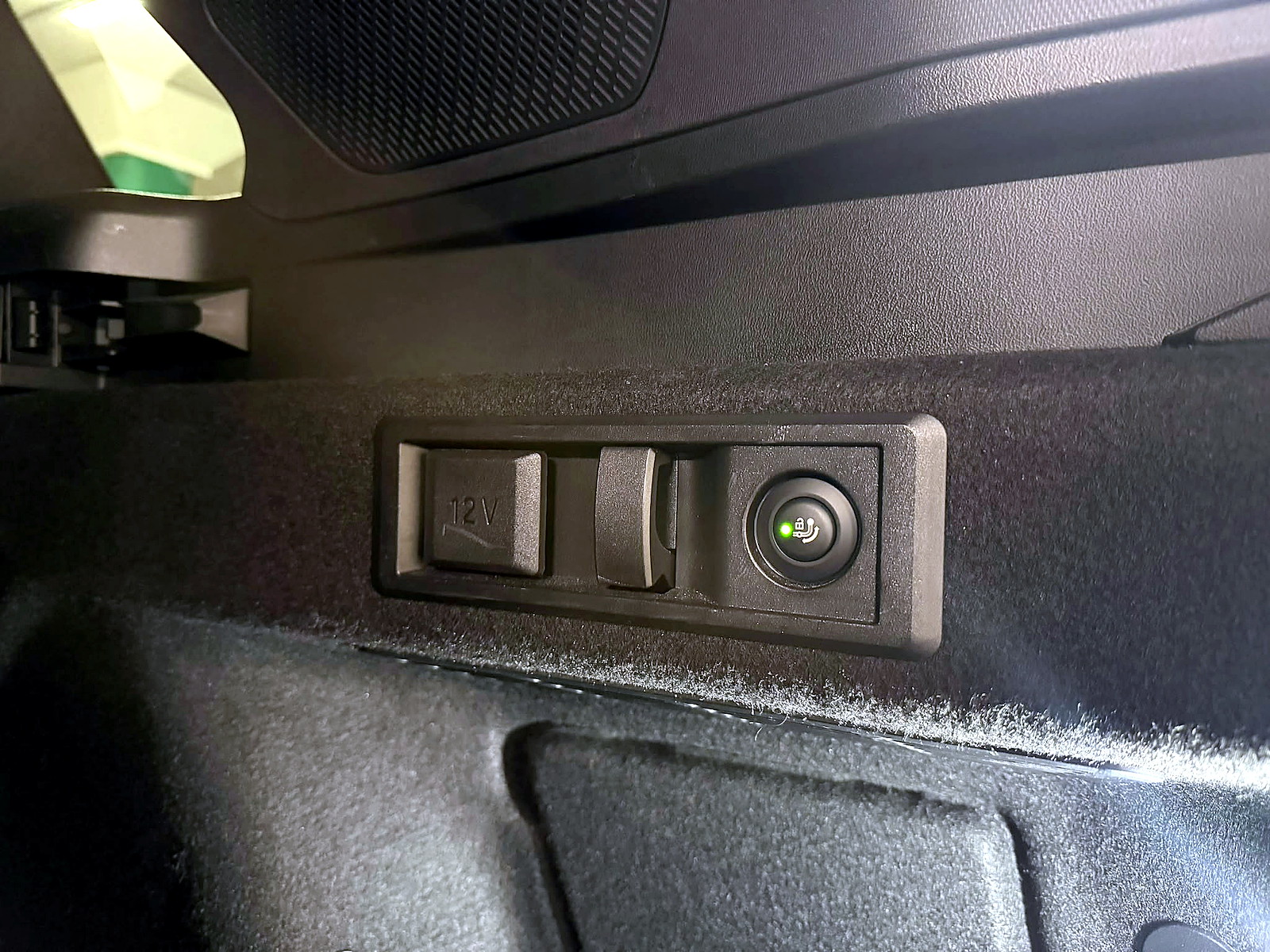 BMW X3 M50i-image-7