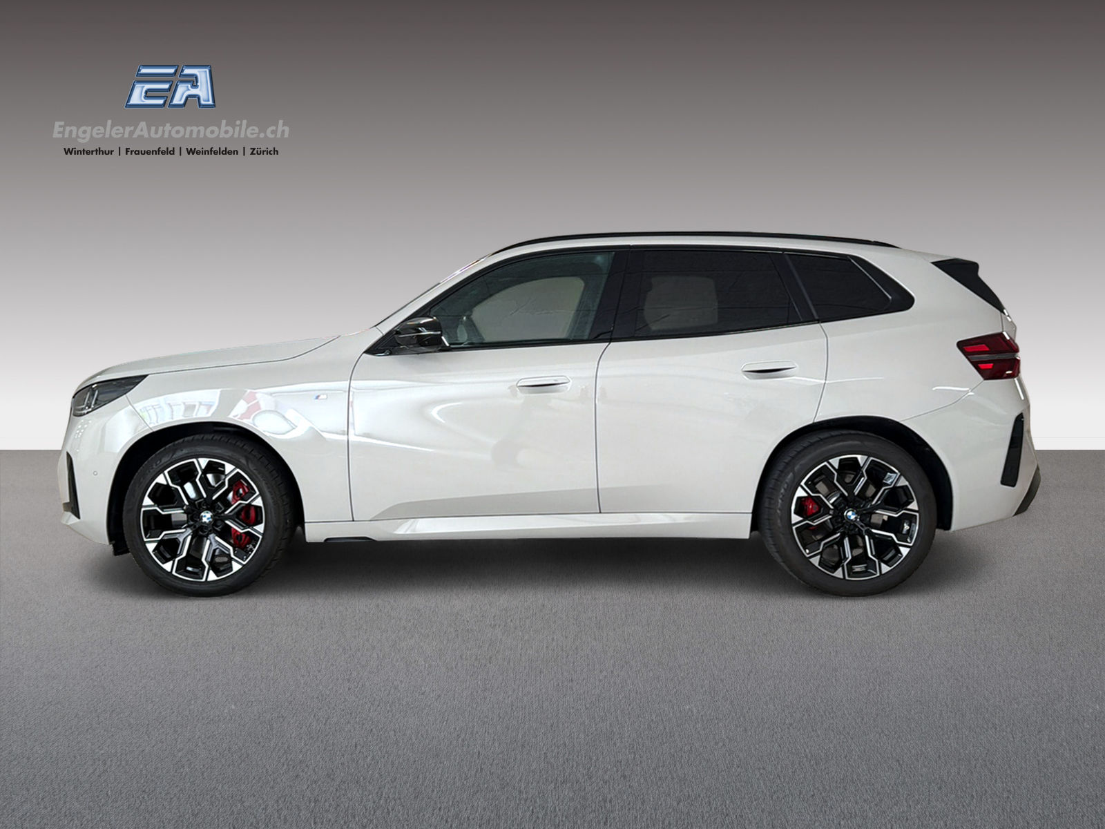 BMW X3 M50i-showroom-element-2
