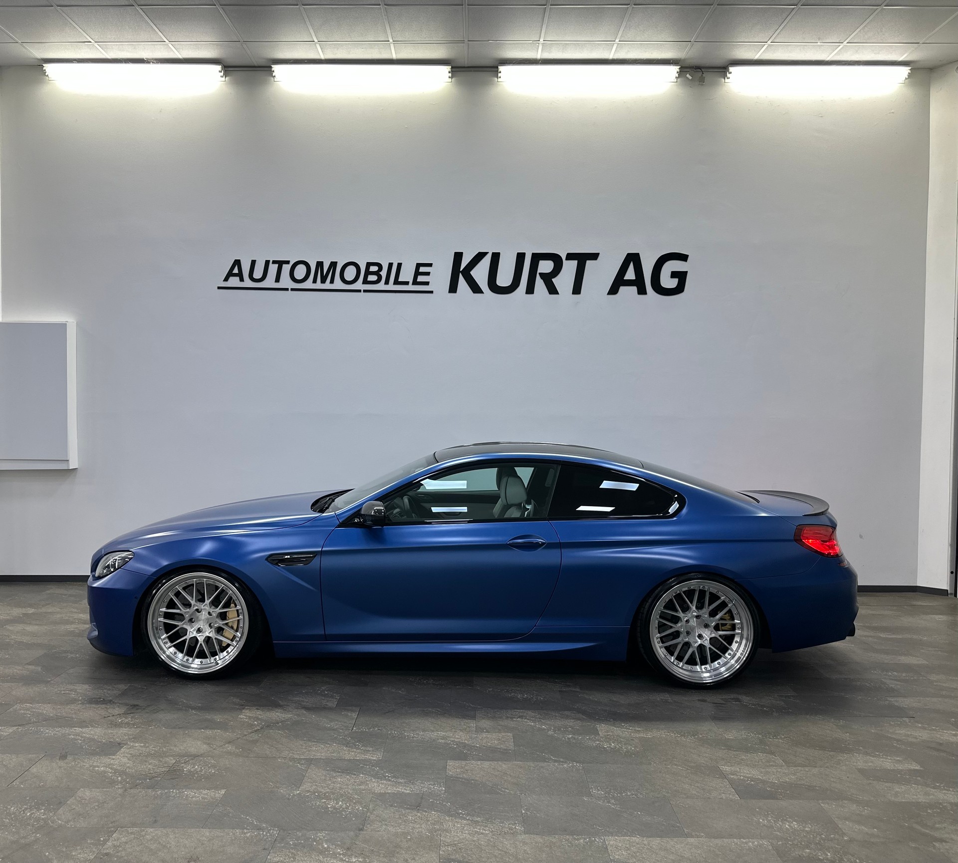 BMW M6 Coupé Drivelogic Competition-showroom-element-2