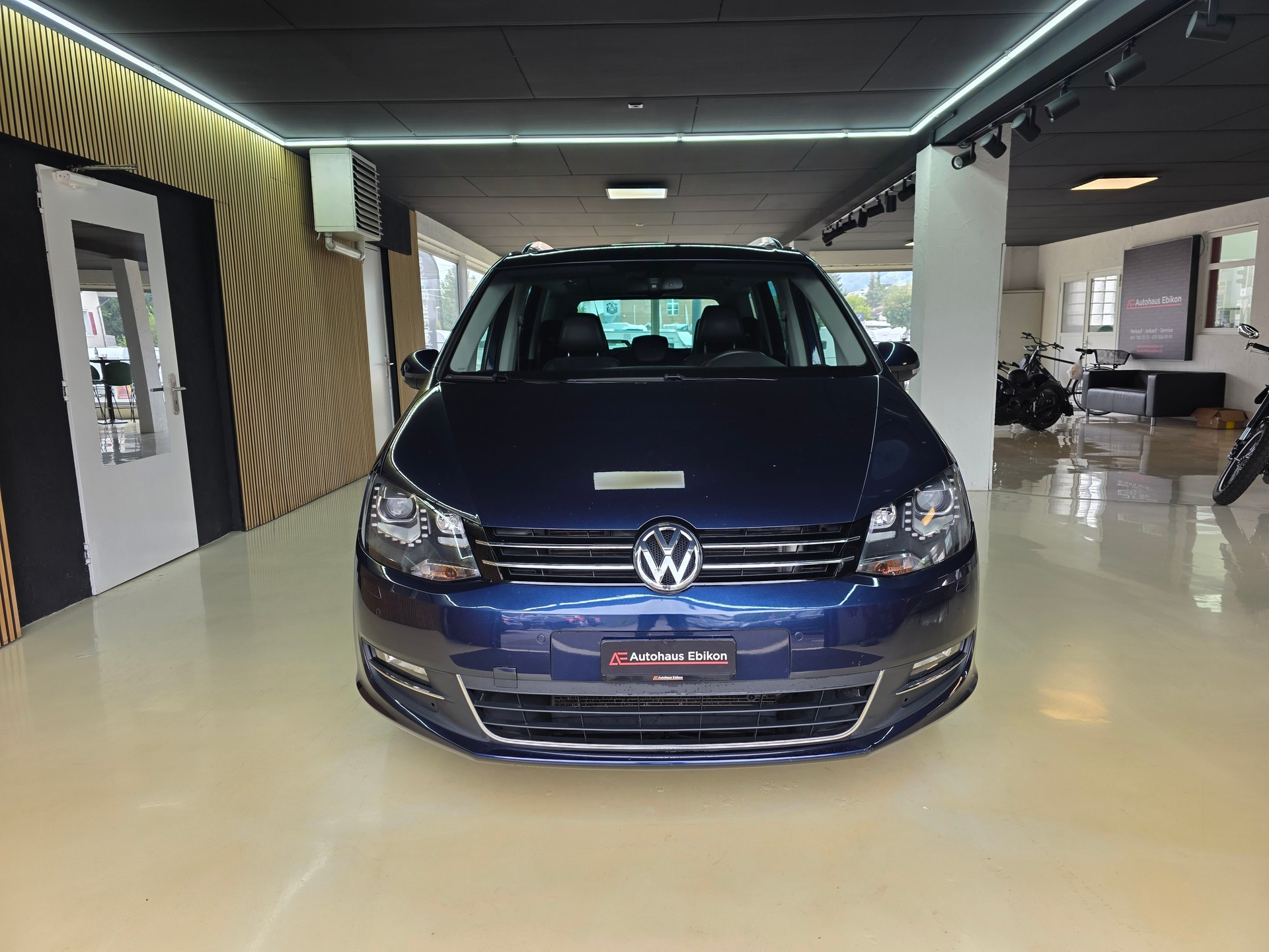 VW Sharan 2.0 TSI Highline DSG-showroom-element-1