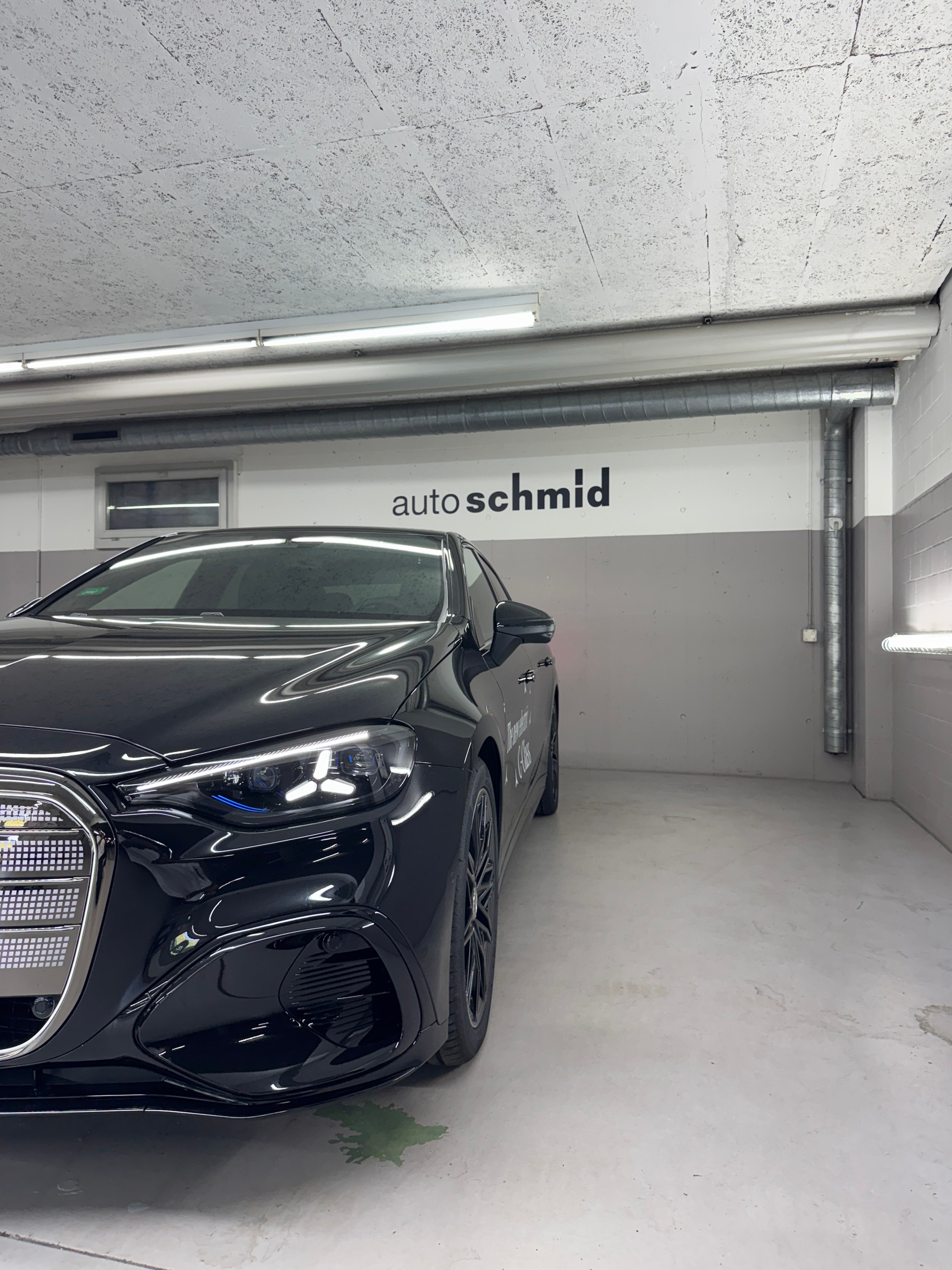 MERCEDES-BENZ C 400 4MATIC EQ-showroom-element-3