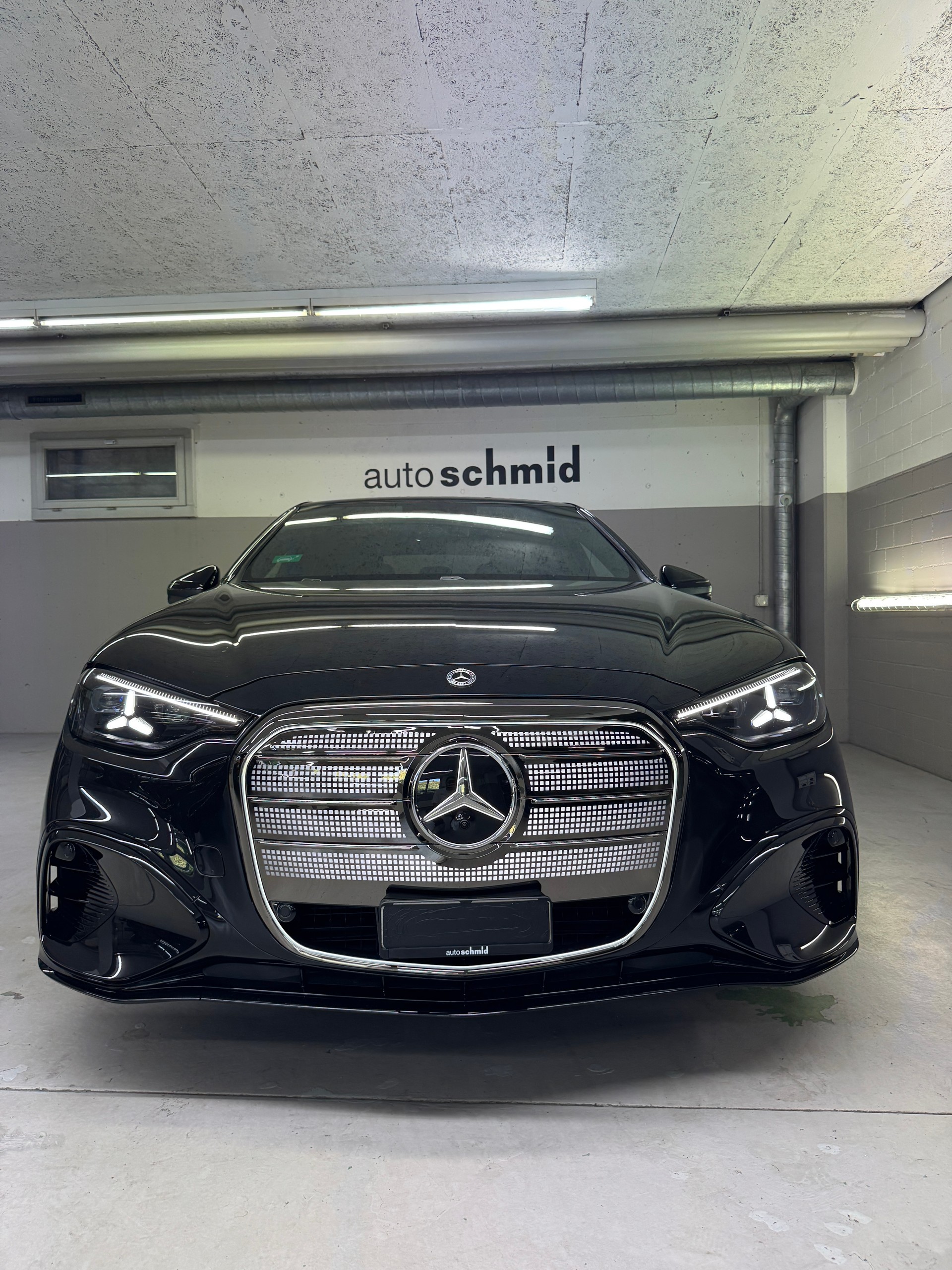 MERCEDES-BENZ C 400 4MATIC EQ-showroom-element-2
