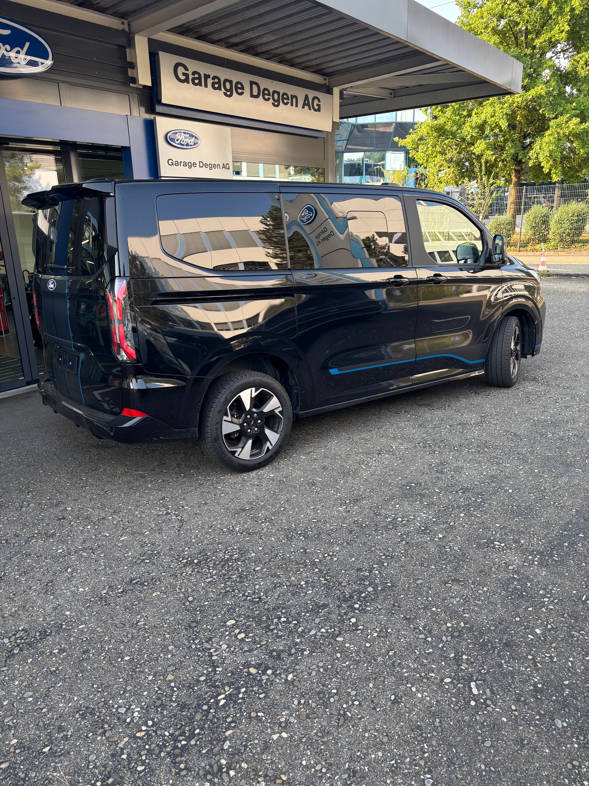 FORD Sport-image-26