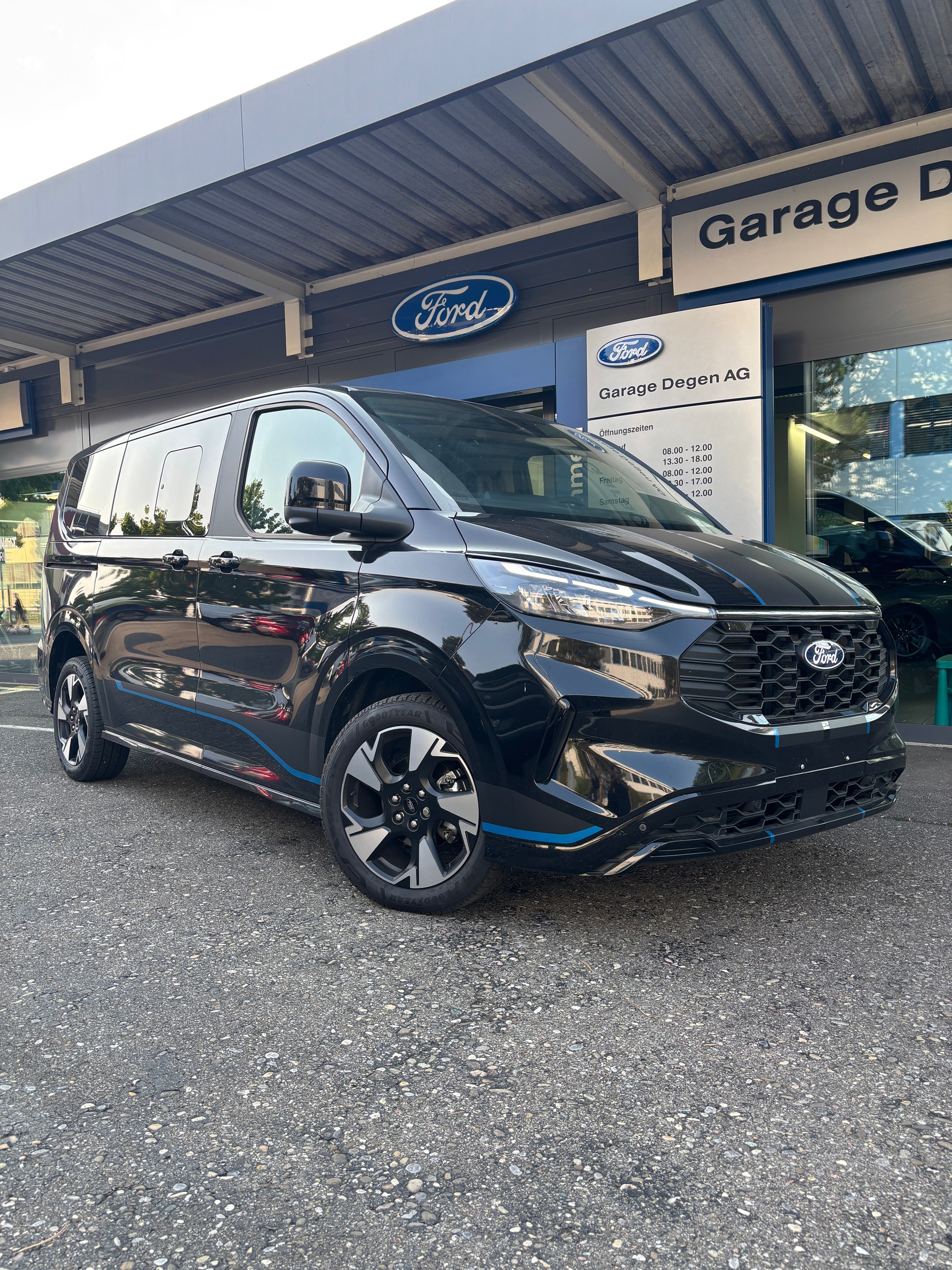FORD Sport-image-11