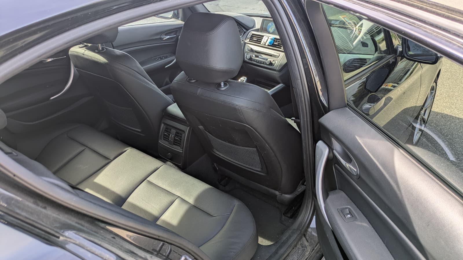 BMW M135i xDrive-image-4