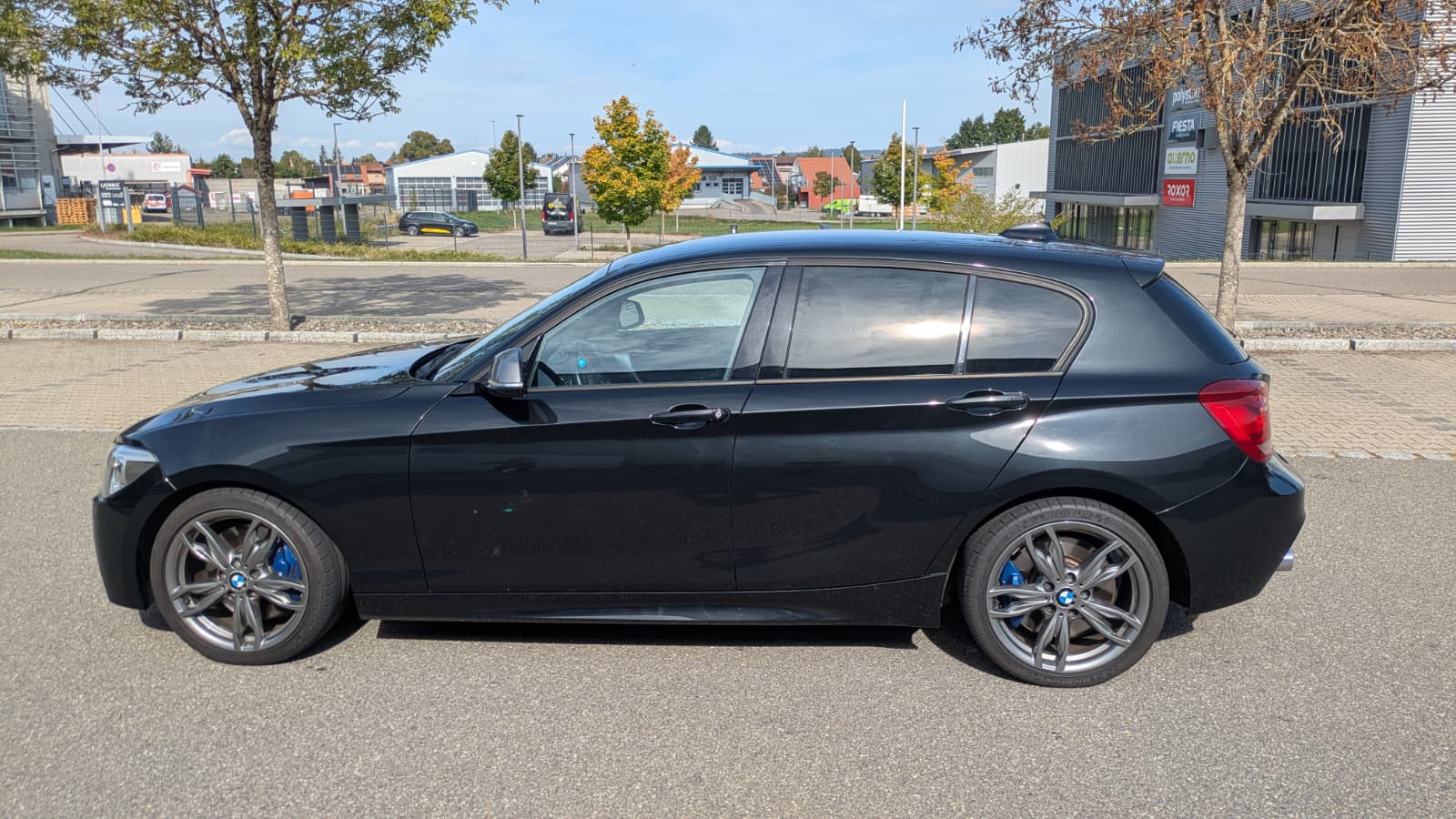 BMW M135i xDrive-image-2
