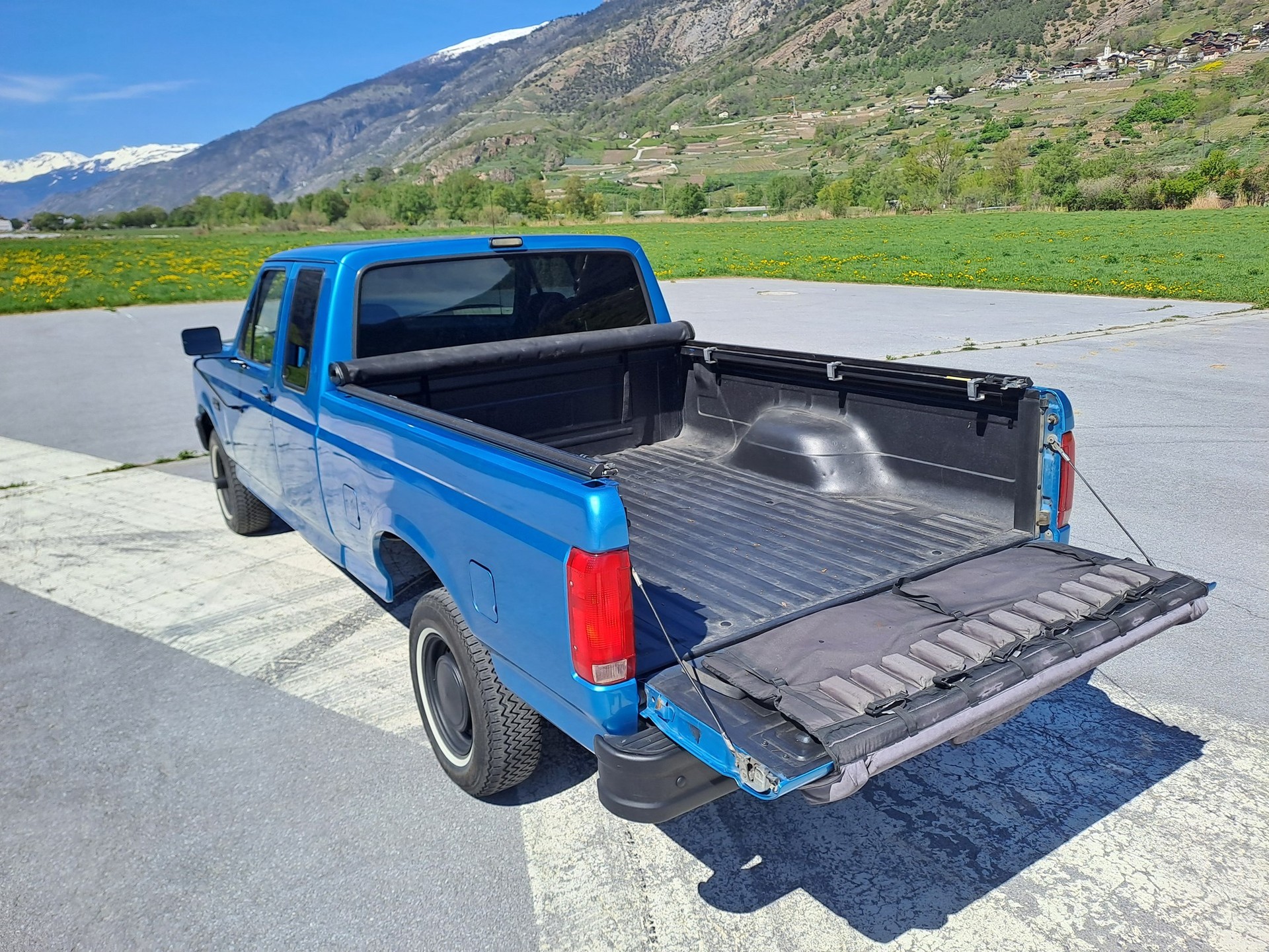 FORD F-Pickup 150-image-9