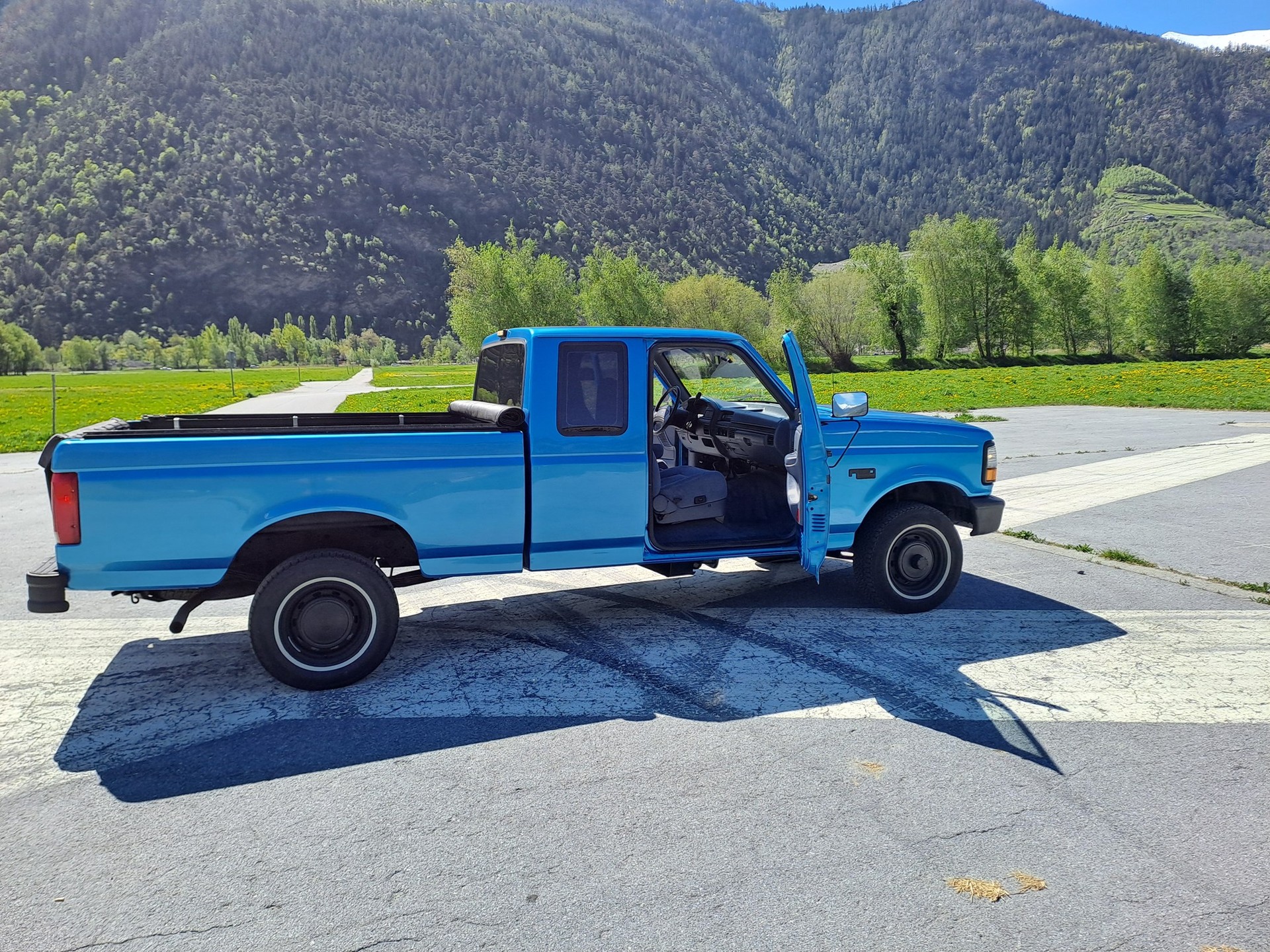 FORD F-Pickup 150-image-18