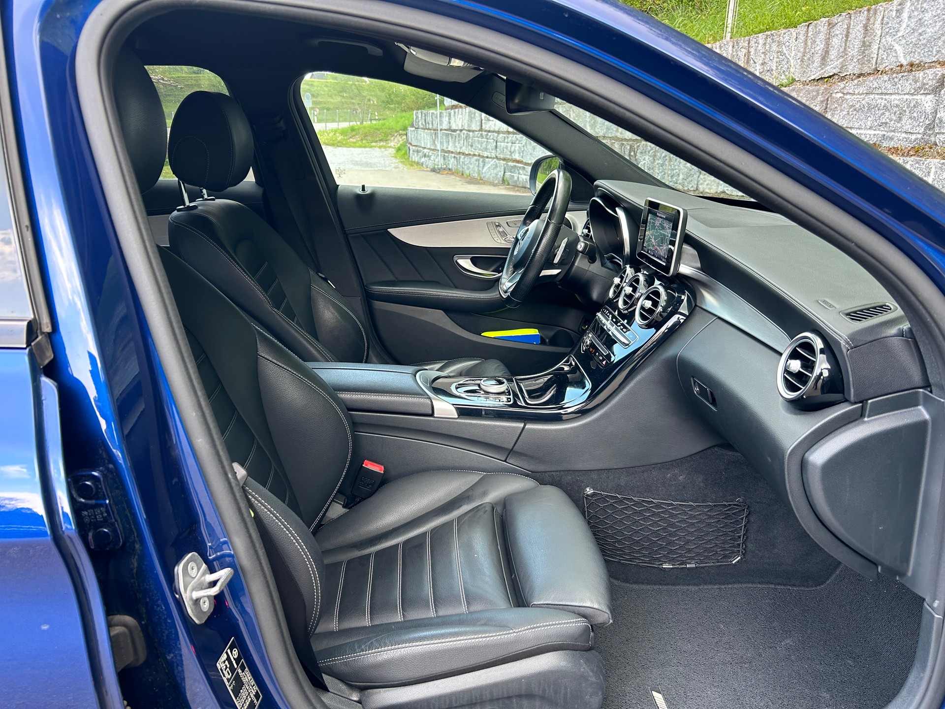 MERCEDES-BENZ C 43 AMG 4Matic 9G-Tronic-image-6