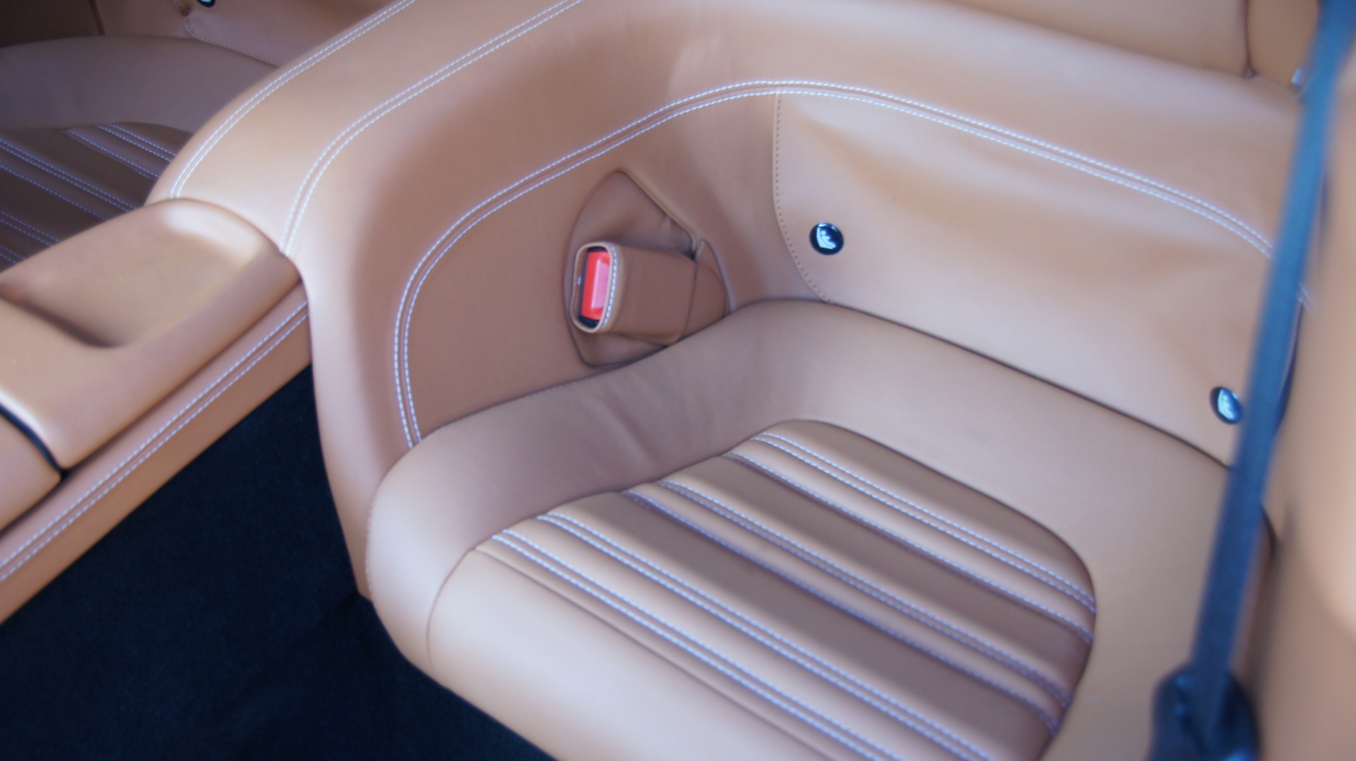FERRARI California 4.3 V8-image-21