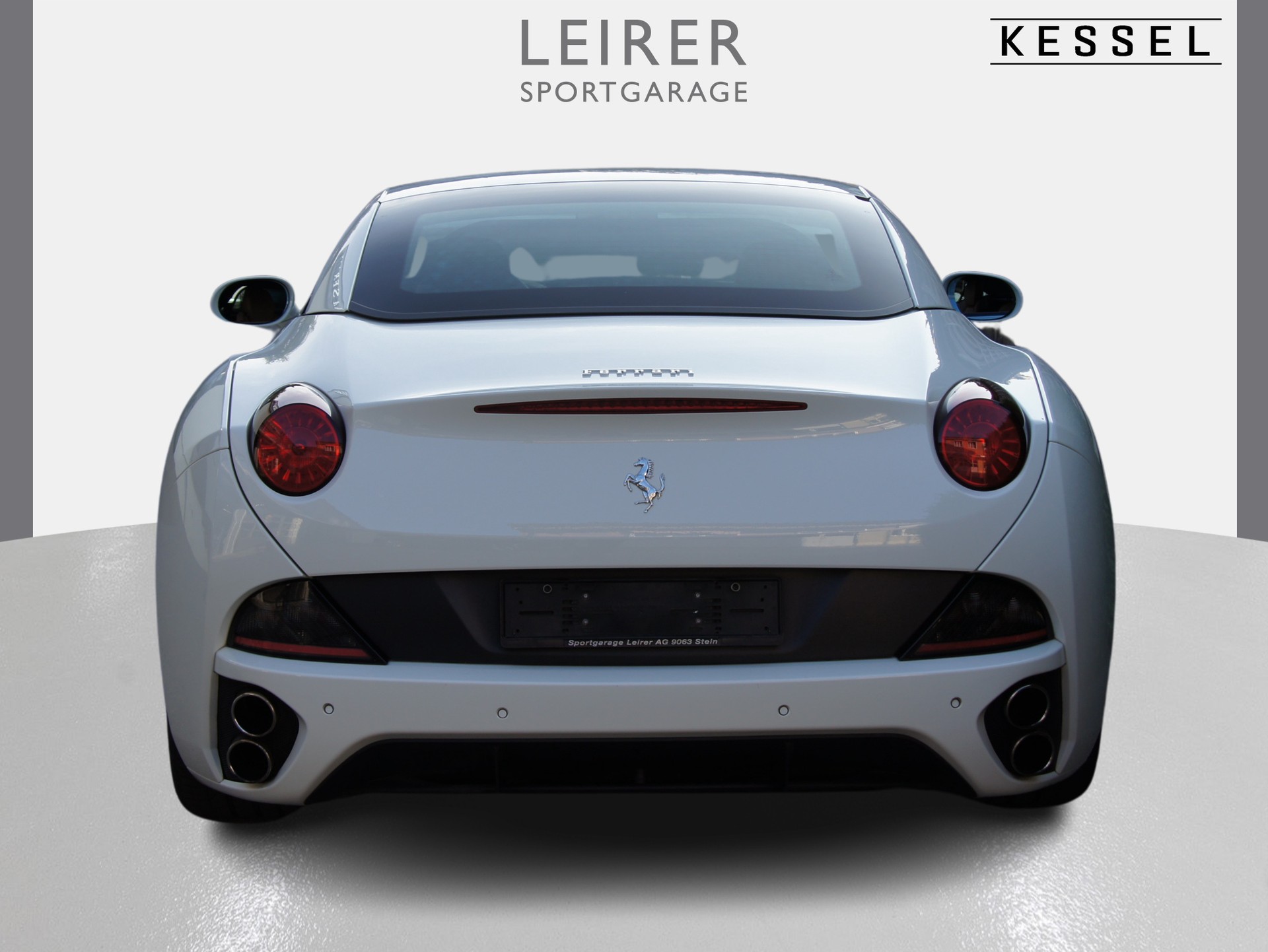 FERRARI California 4.3 V8-showroom-element-3