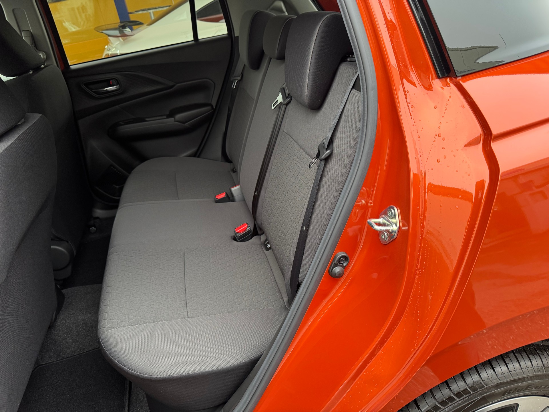 SUZUKI Swift 1.2 Compact Top Hybrid 4x4-image-11