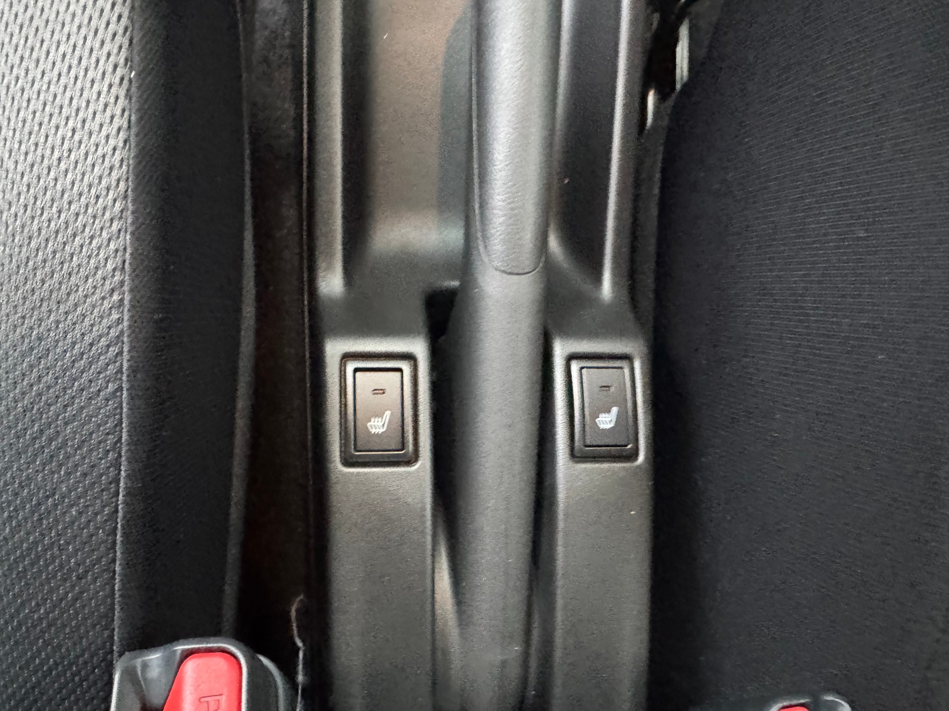 SUZUKI Swift 1.2 Compact Top Hybrid 4x4-image-9
