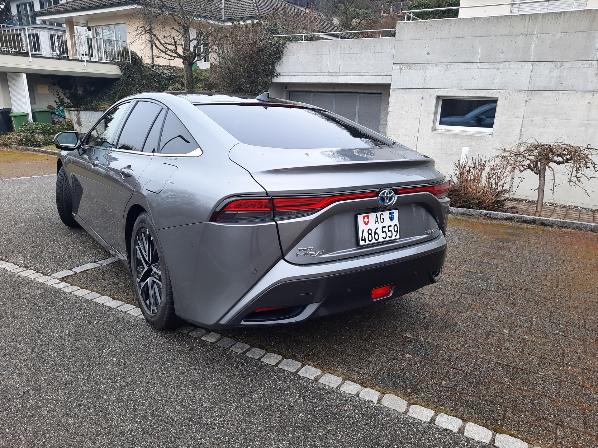 TOYOTA Mirai Fuel cell Platinum - Werksgarantie bis 2032/185000km-image-2