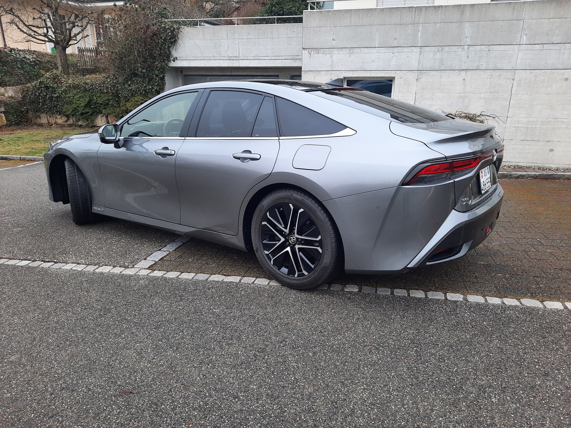TOYOTA Mirai Fuel cell Platinum - Werksgarantie bis 2032/185000km-image-3