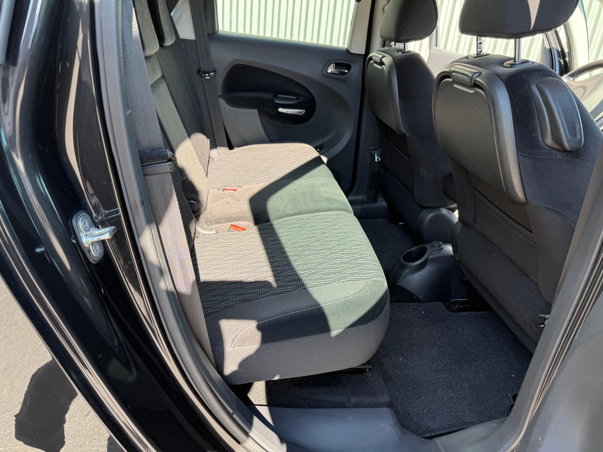 CITROEN C3 Picasso 1.6 HDi Exclusive-image-19