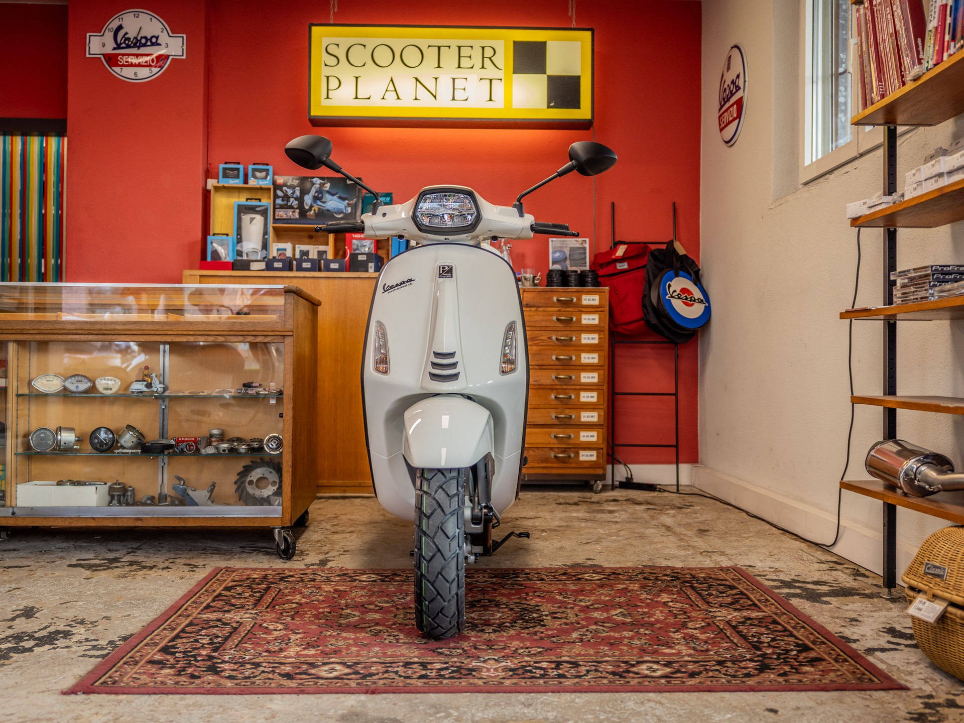 PIAGGIO Vespa 125 Sprint Black & White SP-Special-image-1
