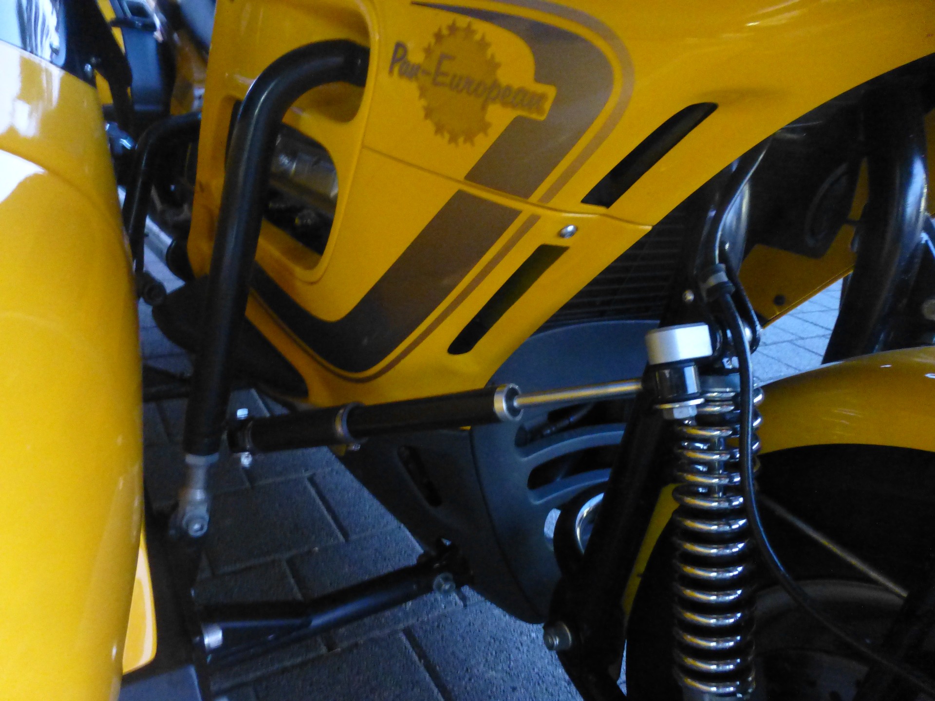 EML Honda ST 1100 P.E. Armec-image-6