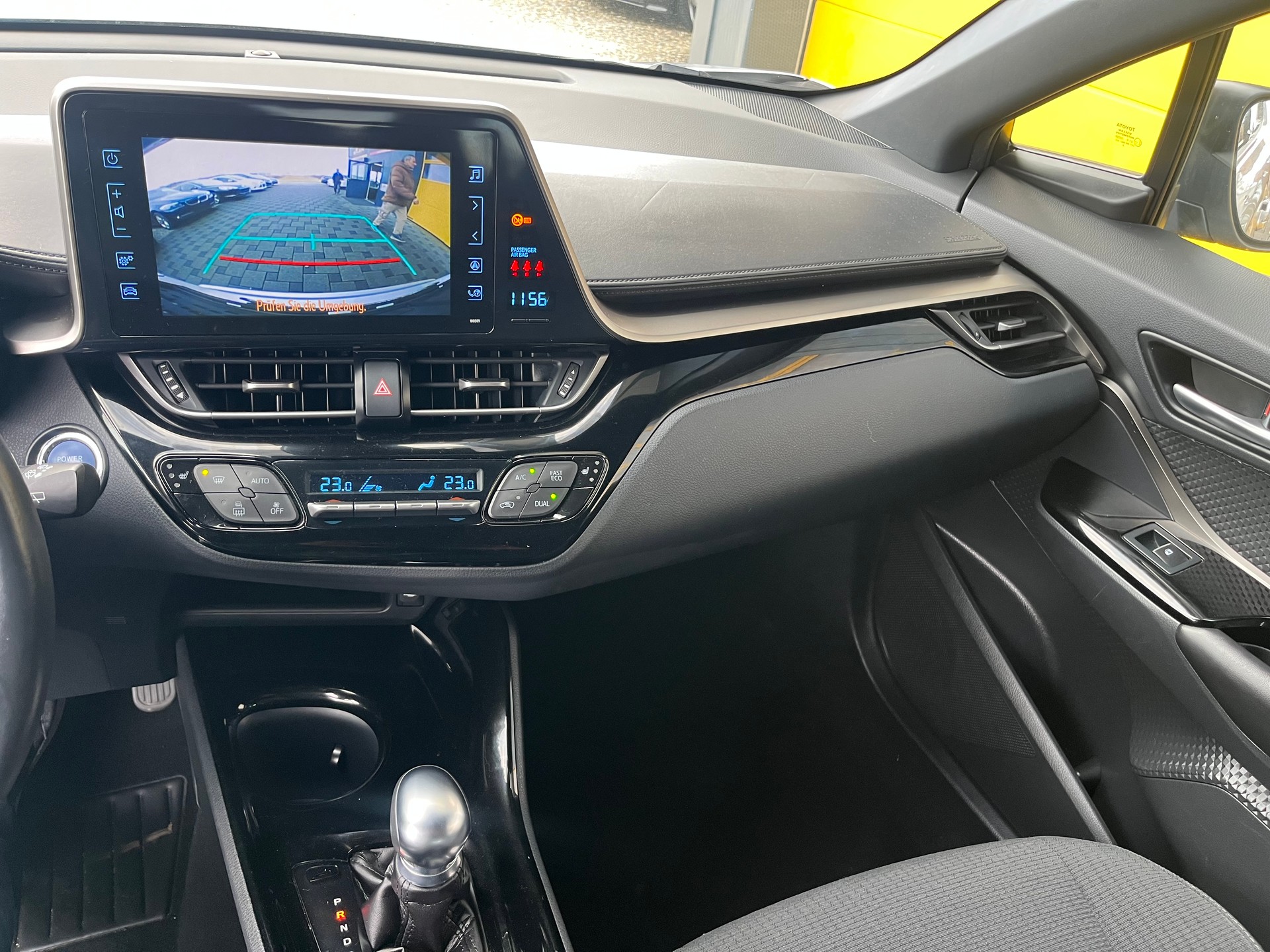 TOYOTA C-HR 1.8 HSD Limited CVT-image-8