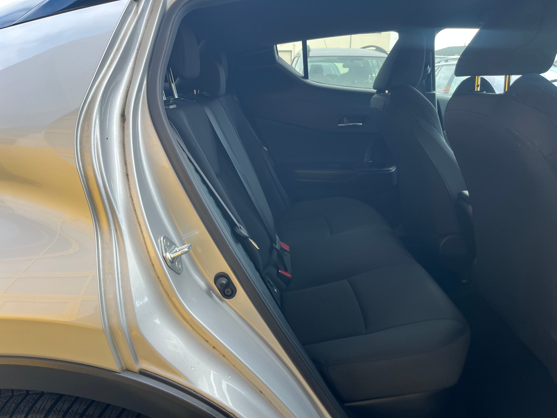 TOYOTA C-HR 1.8 HSD Limited CVT-image-5