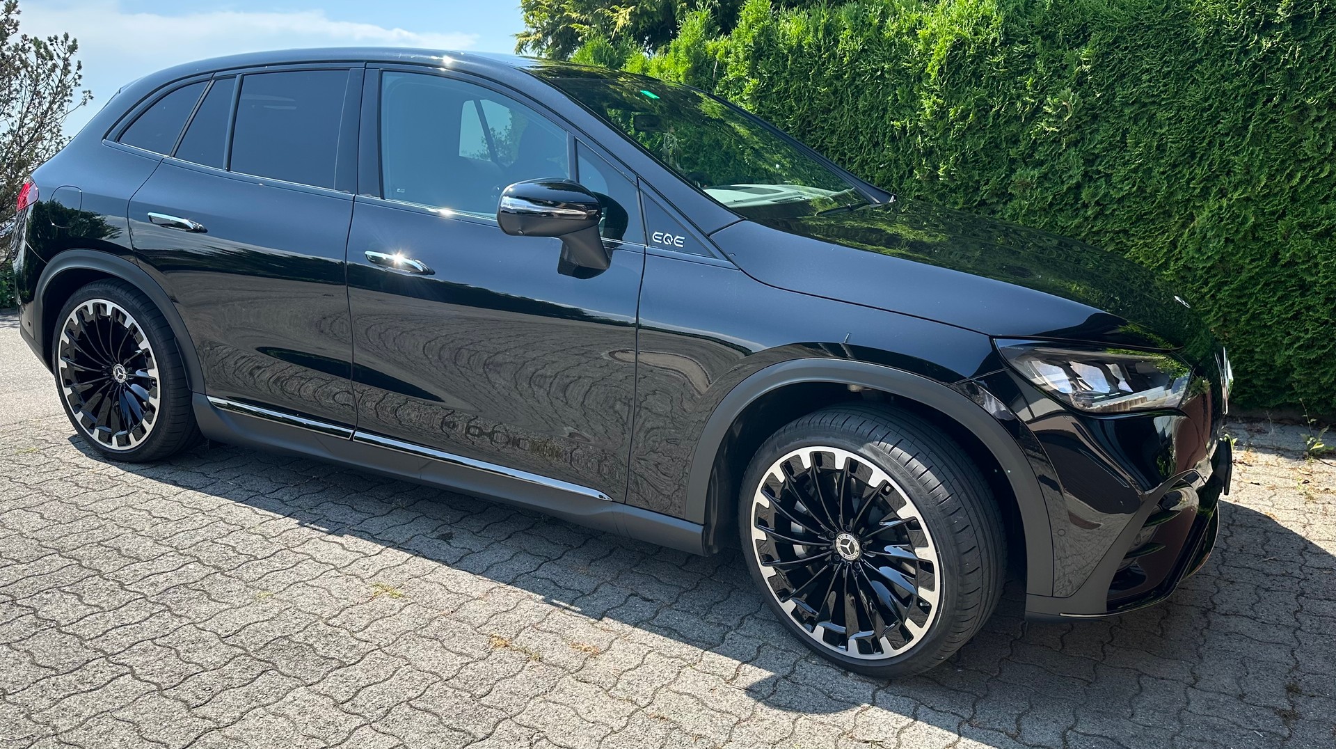 MERCEDES-BENZ EQE 350 4 Matic Executive Edition-image-4