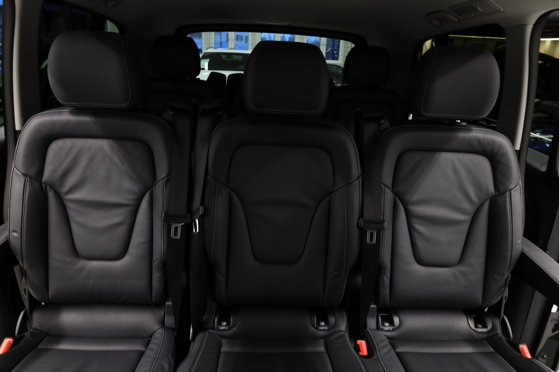 MERCEDES-BENZ V 250 d Avantgarde lang Van-image-27