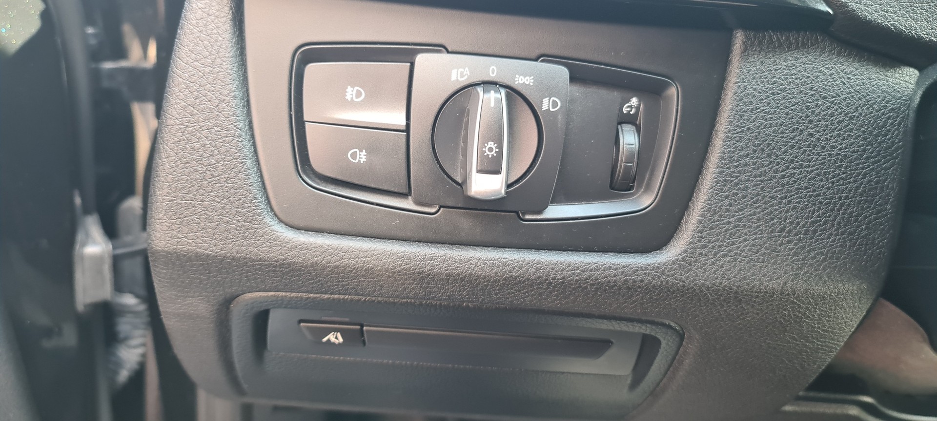 BMW 330d xDrive Touring M Paket, Sport Line Steptronic-image-21