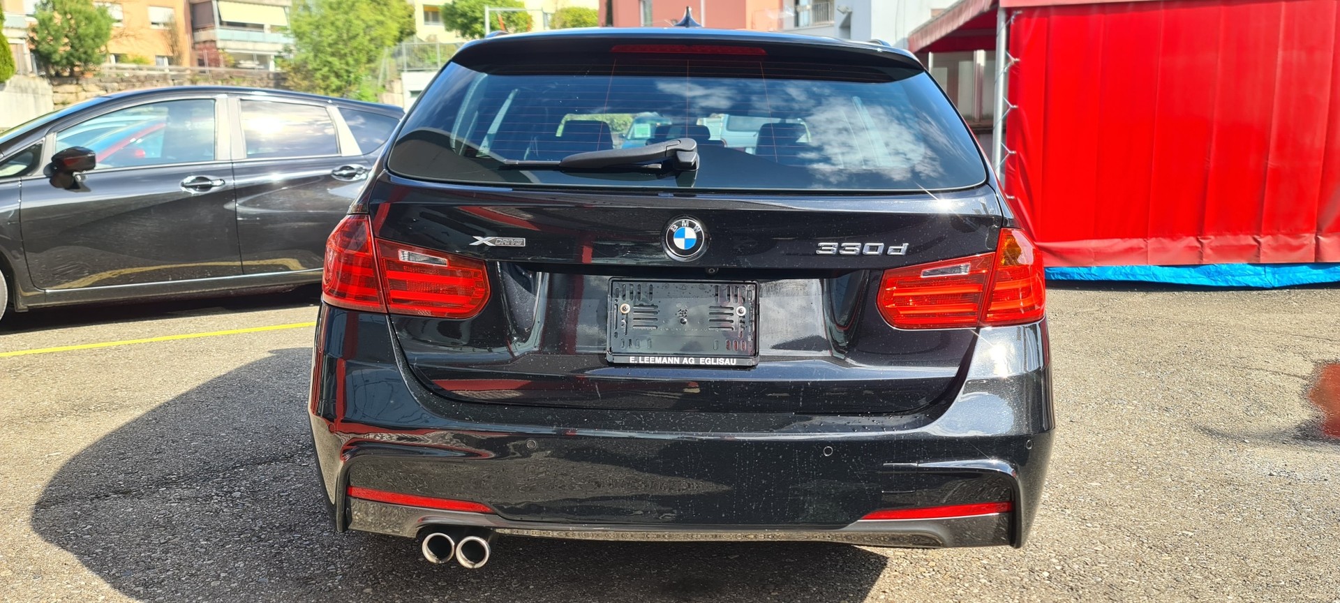 BMW 330d xDrive Touring M Paket, Sport Line Steptronic-showroom-element-3
