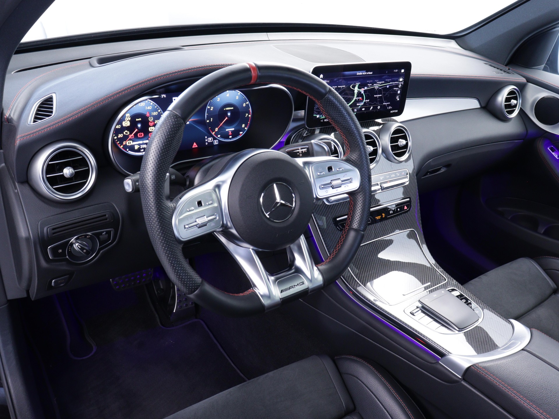 MERCEDES-BENZ GLC 43 AMG 4m-image-5