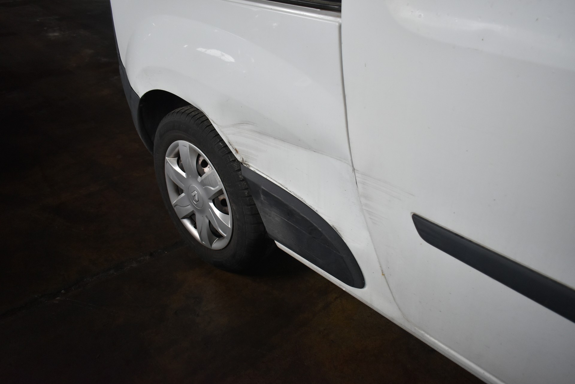 RENAULT Kangoo Maxi dCi 90 5 Plätze / 5 places-image-3
