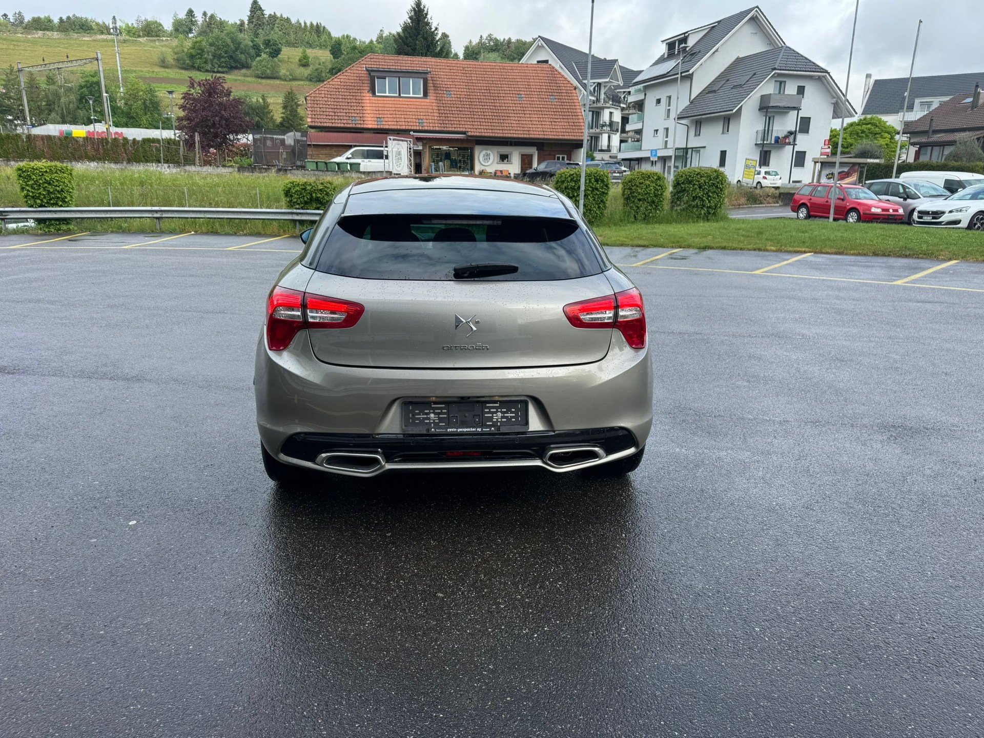 DS AUTOMOBILES DS5 2.0 HDi SO Chic Automatic-image-2