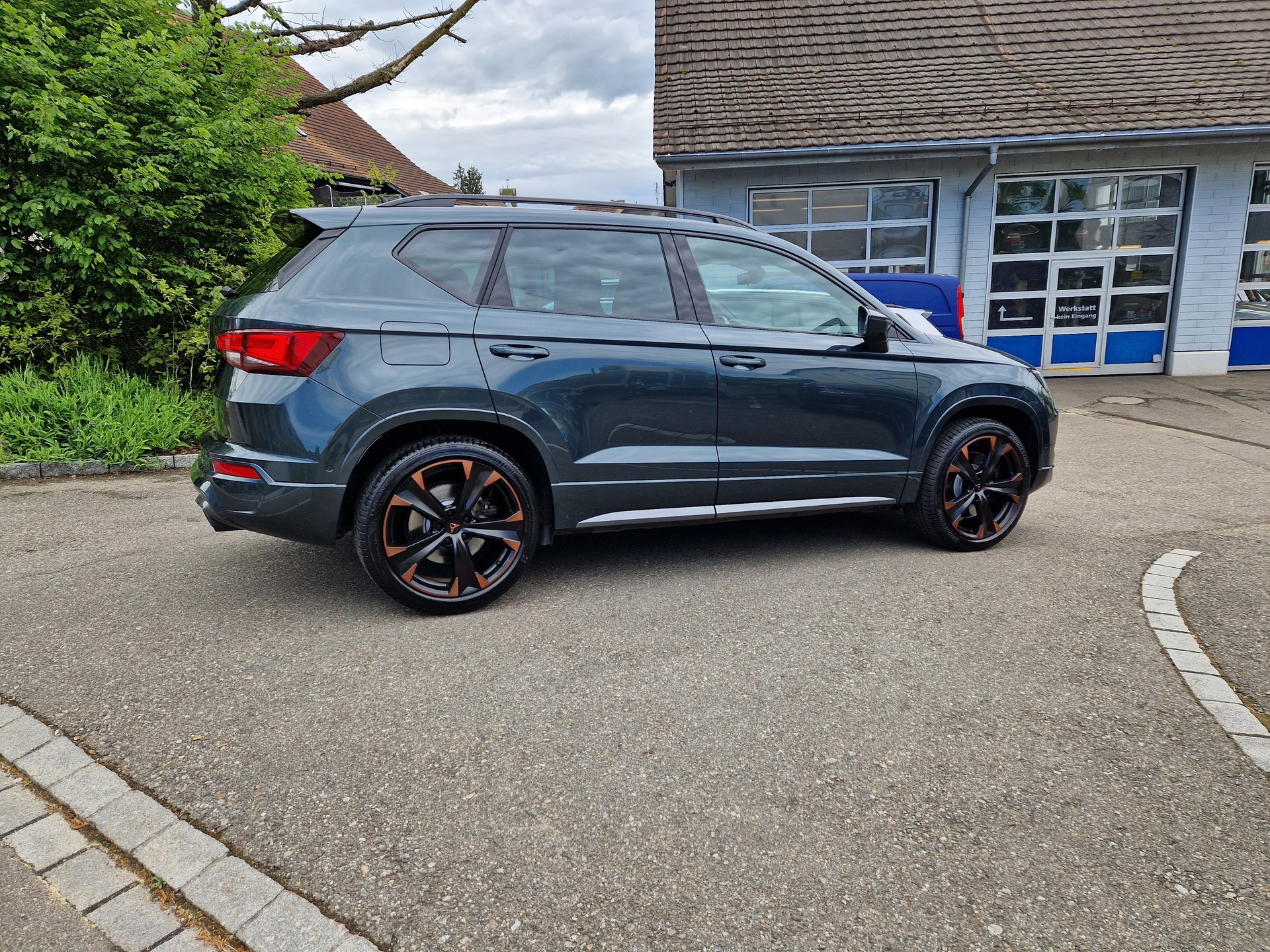 CUPRA Ateca 2.0TSI 4Drive DSG-image-2