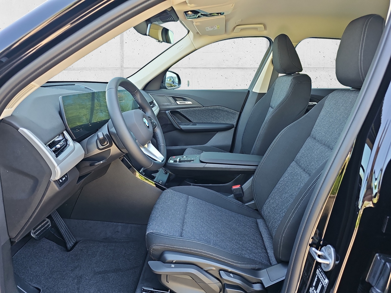BMW X1 sDrive 18i-image-8