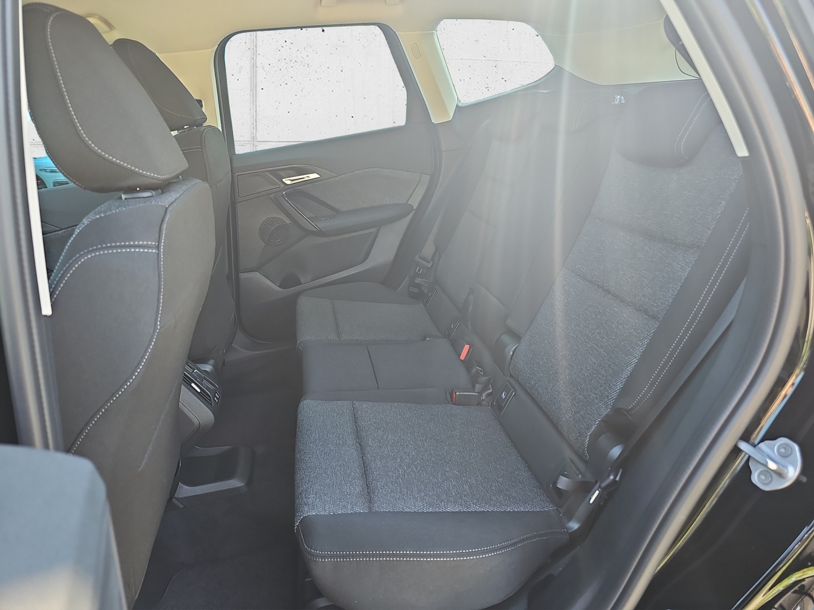 BMW X1 sDrive 18i-image-12