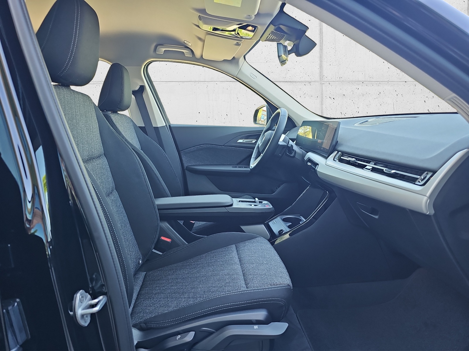 BMW X1 sDrive 18i-image-15